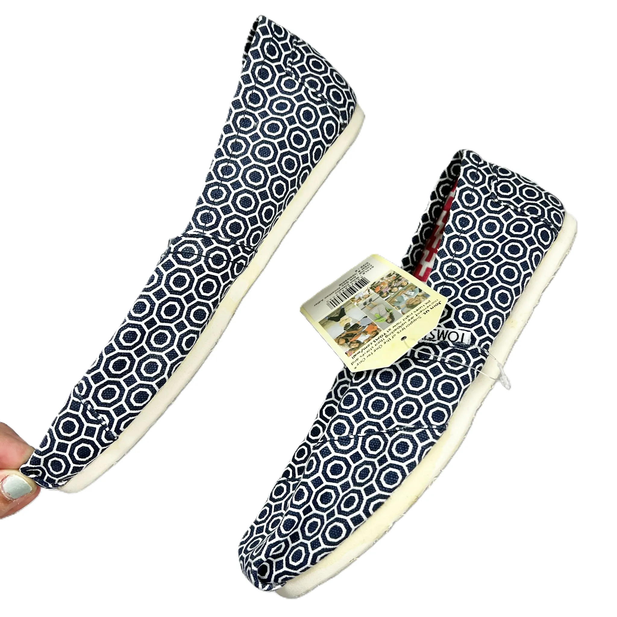 Blue Shoes Flats By Toms, Size: 8